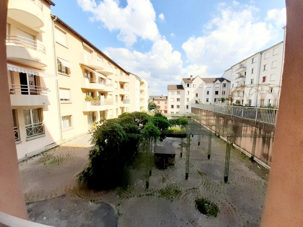 Appartement à louer 1 33m2 à Limoges vignette-5