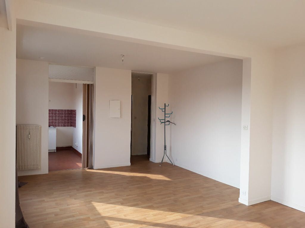 Appartement à vendre 2 54m2 à Romorantin-Lanthenay vignette-1