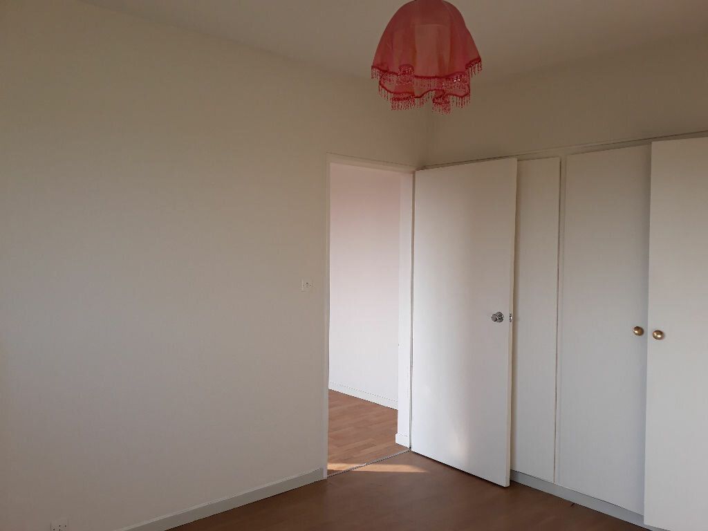 Appartement à vendre 2 54m2 à Romorantin-Lanthenay vignette-3