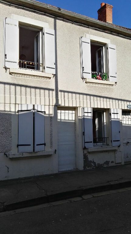 Immeuble à vendre 0 140m2 à Montluçon vignette-1