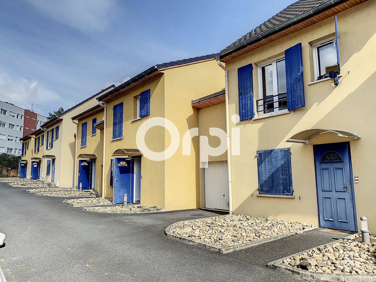 Appartement à vendre 3 68m2 à Montluçon vignette-1