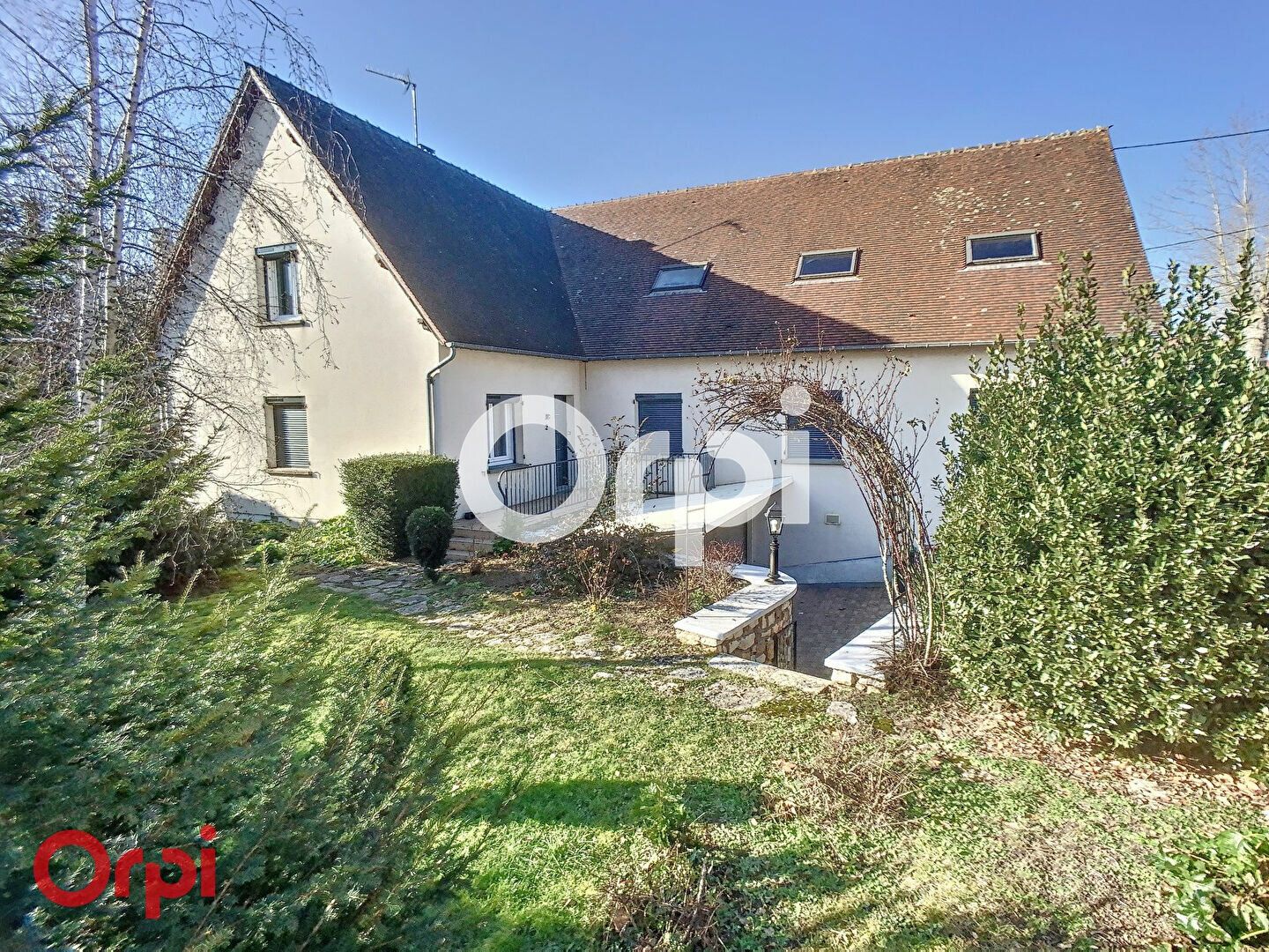 Maison à vendre 7 260m2 à Montmarault vignette-2