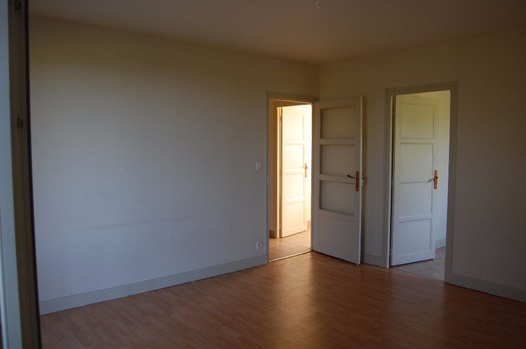 Appartement à louer 3 58m2 à Saint-Satur vignette-4