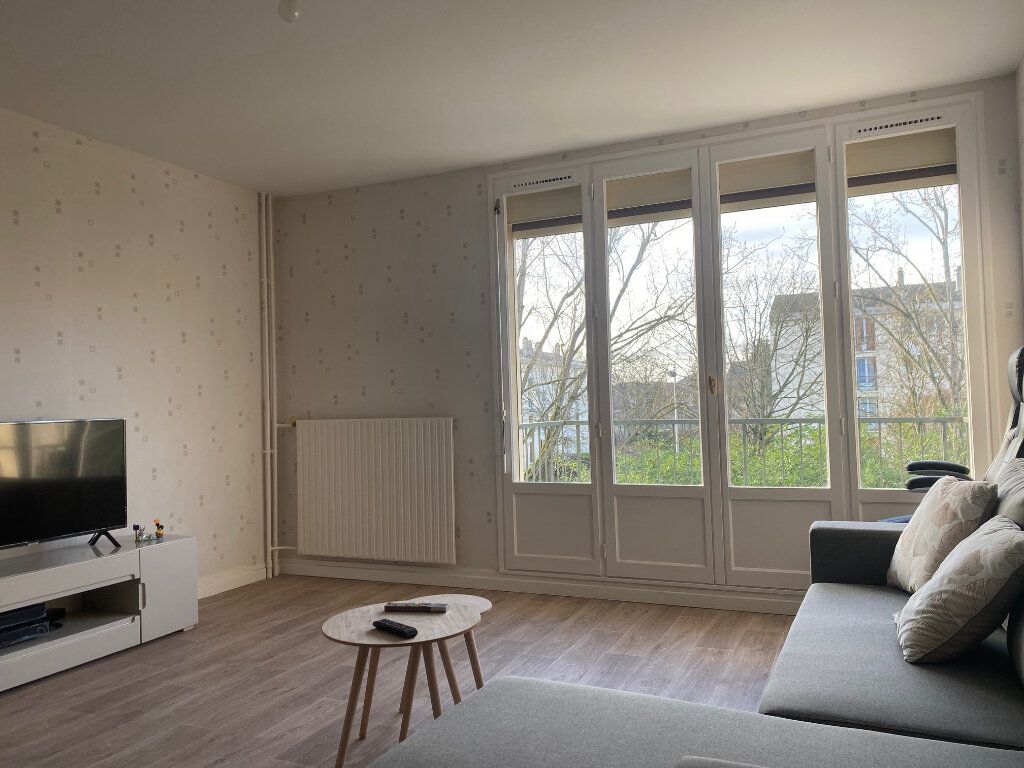 Appartement à vendre 2 51.45m2 à Compiègne vignette-6
