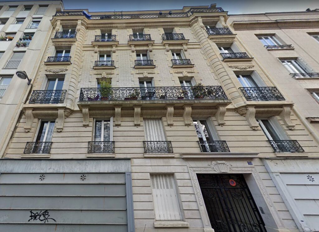 Appartement à vendre 4 73.6m2 à Paris 15 vignette-1