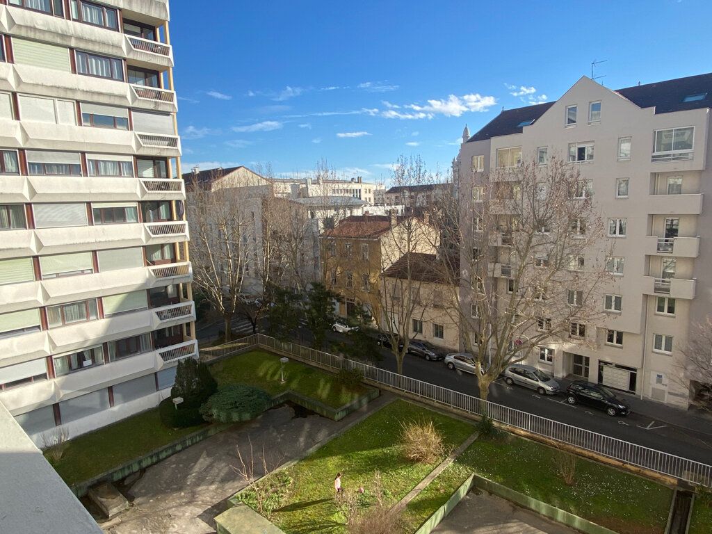 Appartement à vendre 5 97.08m2 à Lyon 3 vignette-5