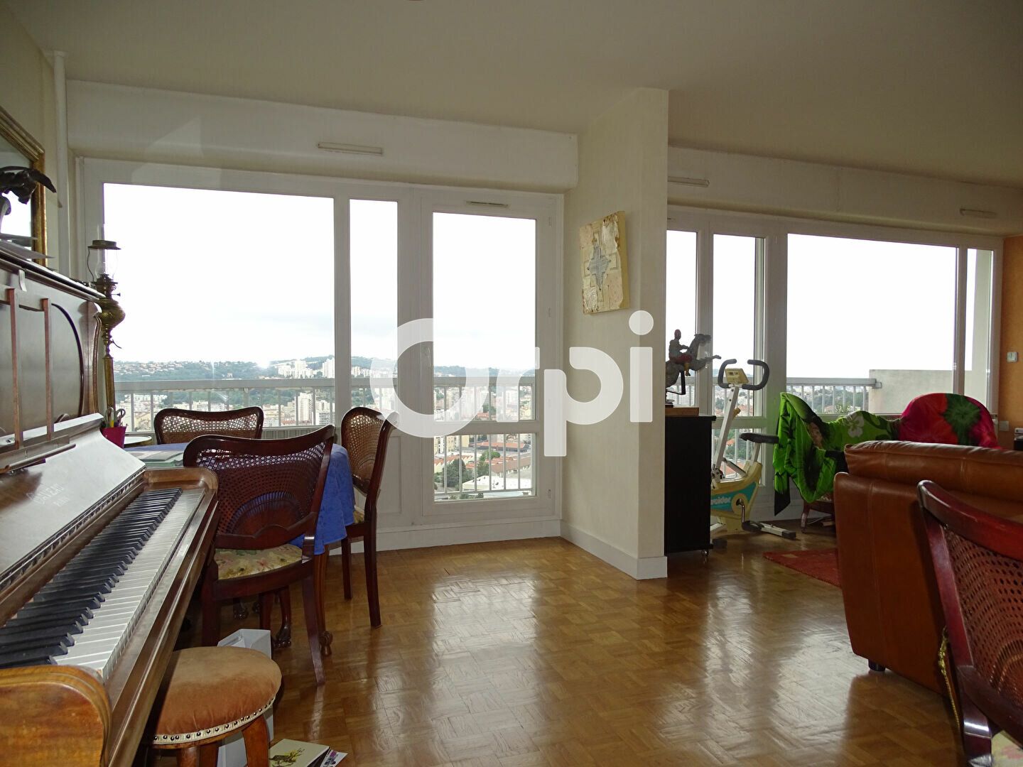 Appartement à vendre 5 94.78m2 à Saint-Étienne vignette-2