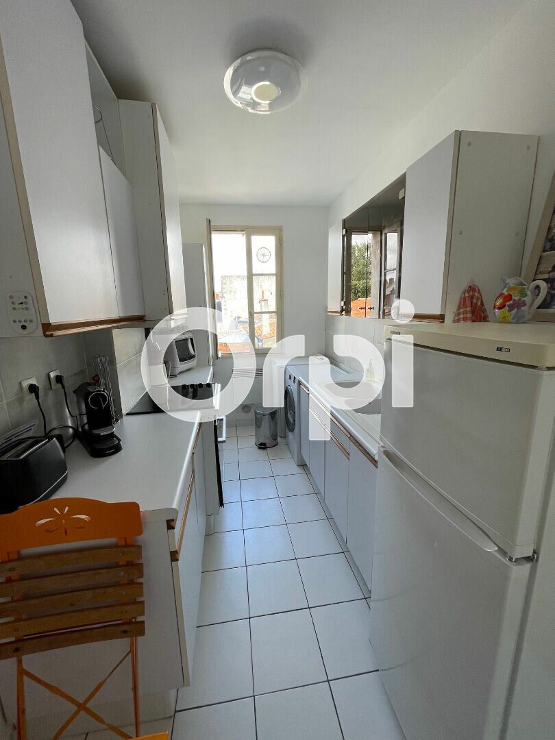 Appartement à vendre 2 47m2 à La Rochelle vignette-4
