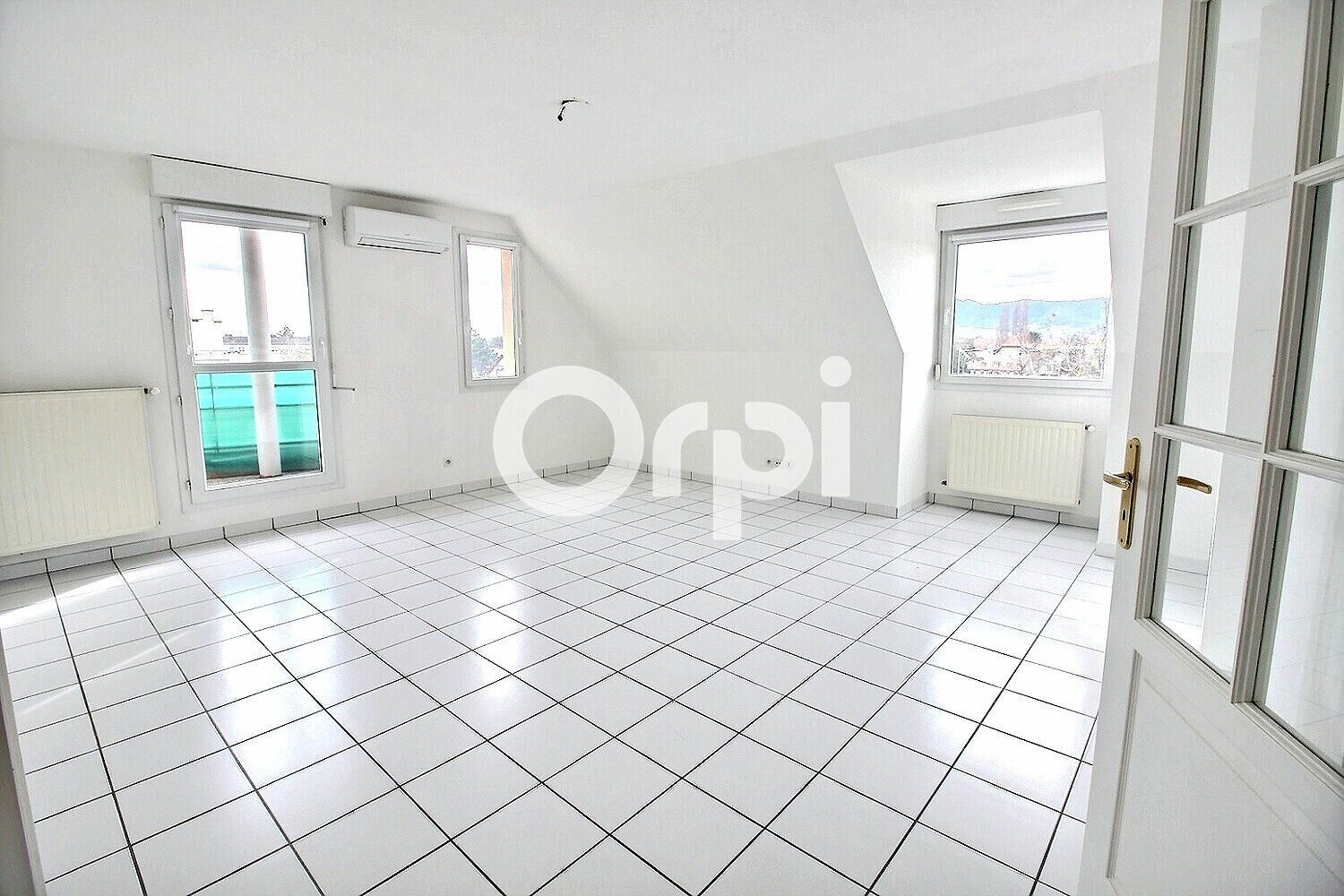 Appartement à vendre 4 93.51m2 à Colmar vignette-2