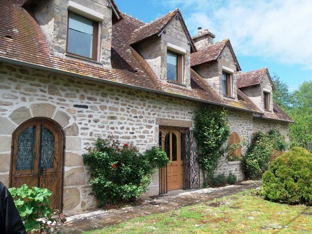 Maison à vendre 4 160m2 à Saint-Agnant-de-Versillat vignette-9