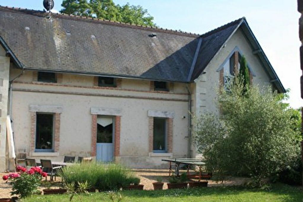 Maison à louer 6 m2 à Saint-Cyr-sur-Loire vignette-1