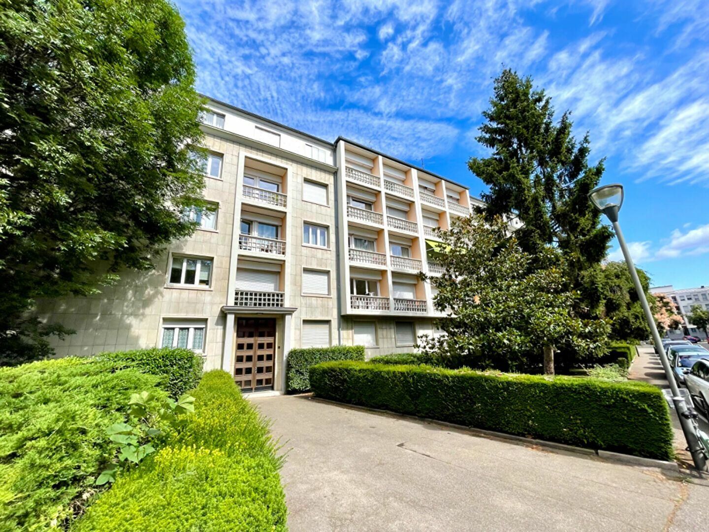 Appartement à vendre 4 85.6m2 à Strasbourg vignette-1