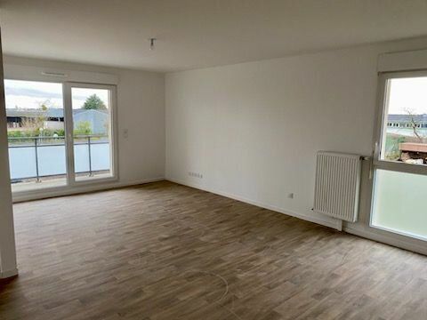 Appartement à vendre 4 77m2 à Saint-Jean-de-la-Ruelle vignette-4