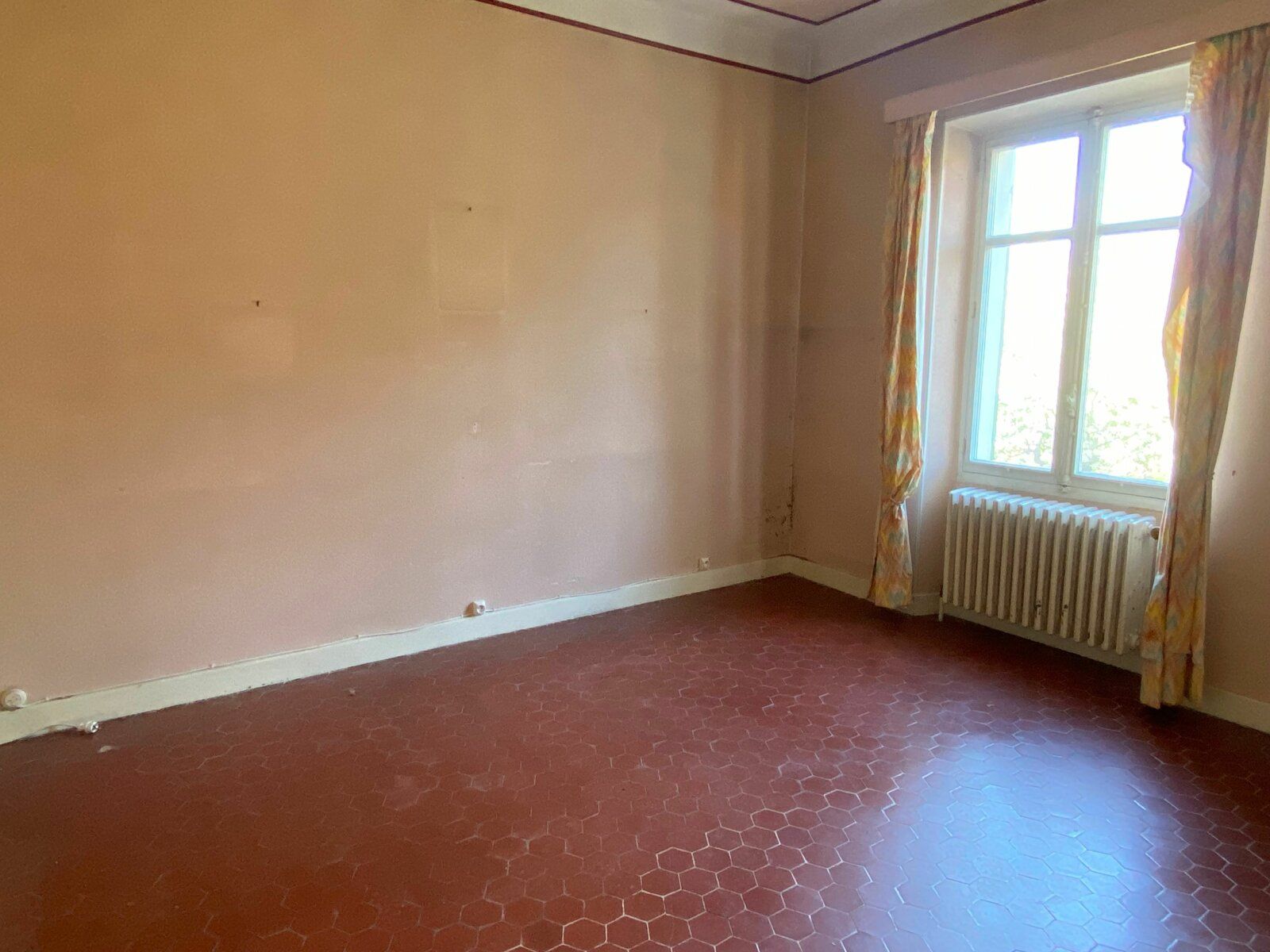 Maison à vendre 5 m2 à Château-Arnoux-Saint-Auban vignette-8