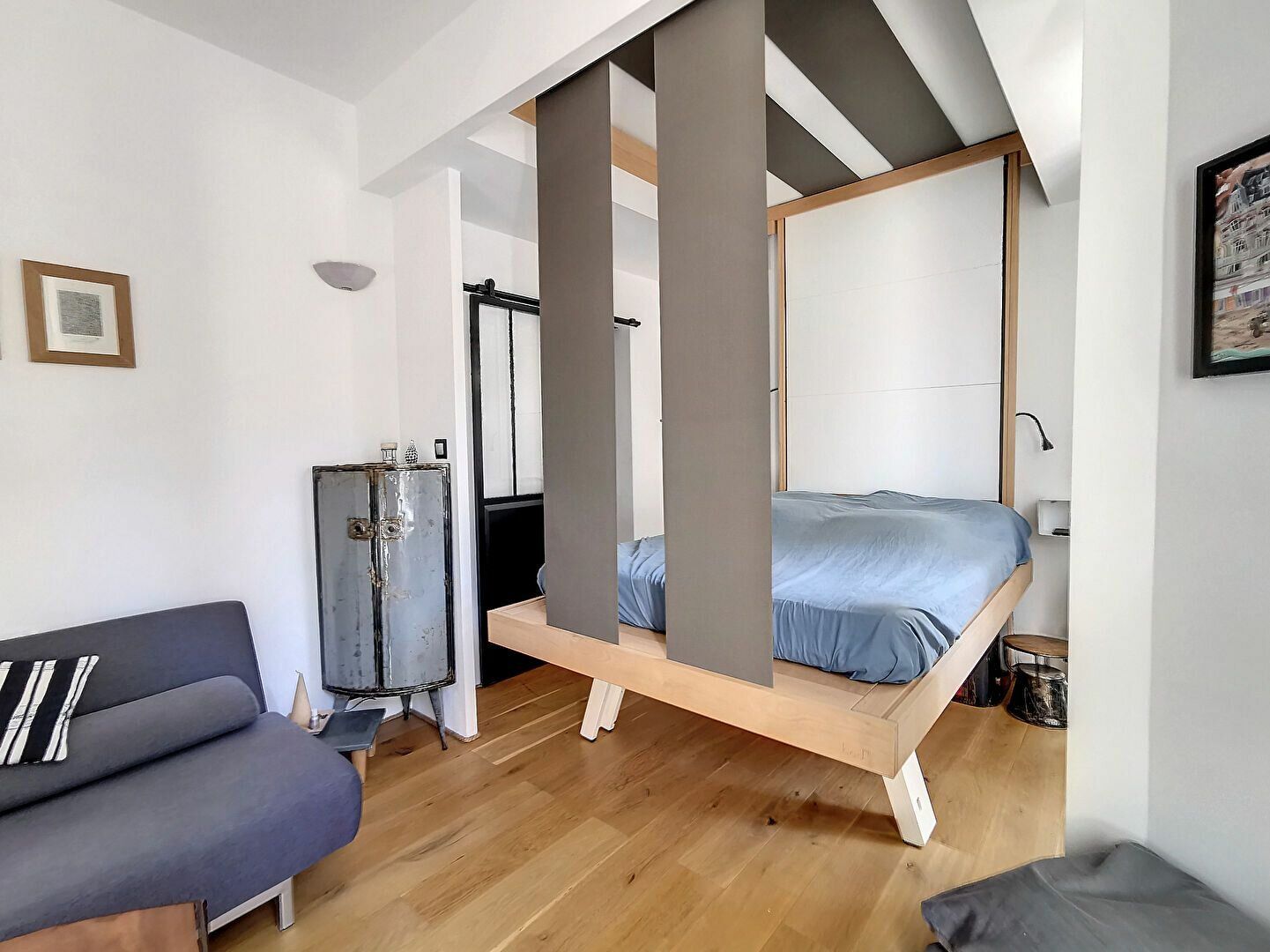 Appartement à vendre 1 m2 à Saint-Raphaël vignette-3