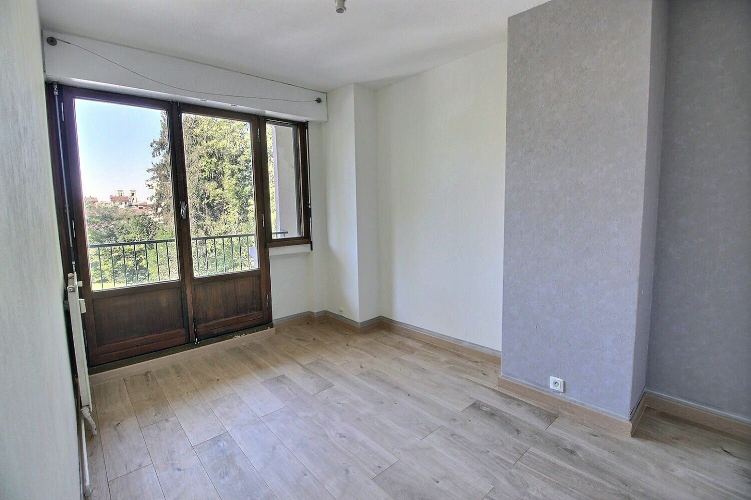 Appartement à vendre 4 106.2m2 à Bourgoin-Jallieu vignette-10