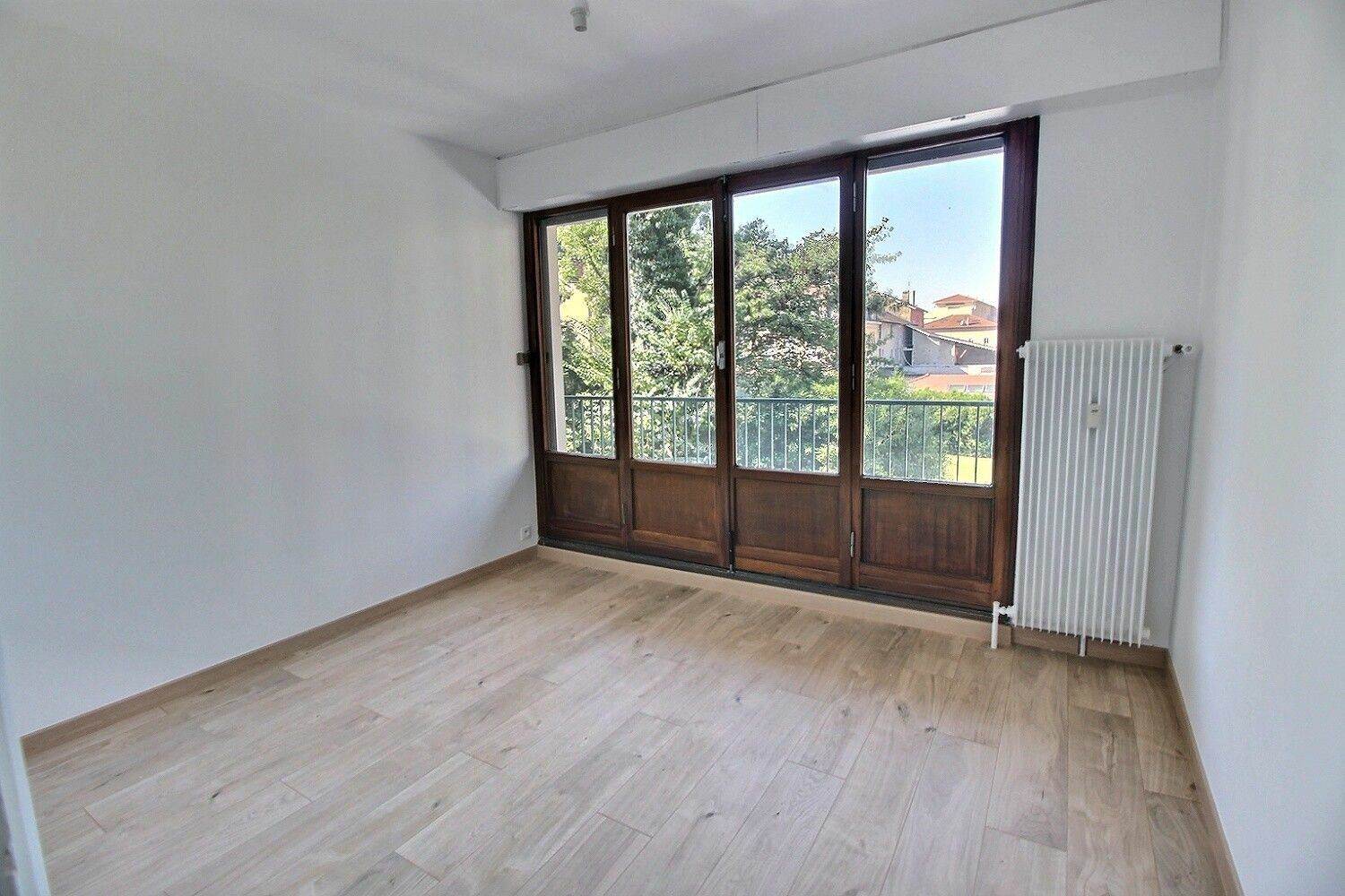 Appartement à vendre 4 106.2m2 à Bourgoin-Jallieu vignette-9