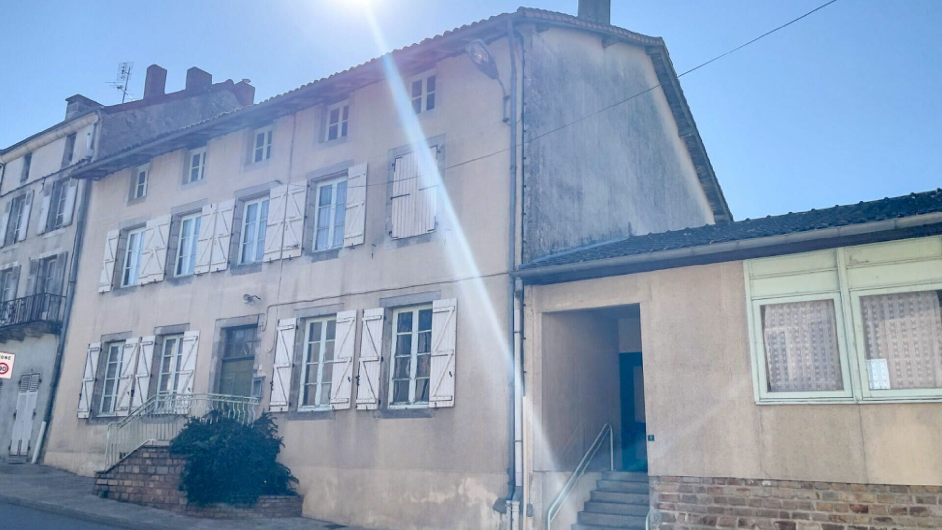 Maison à vendre 7 350m2 à Oradour-sur-Vayres vignette-1