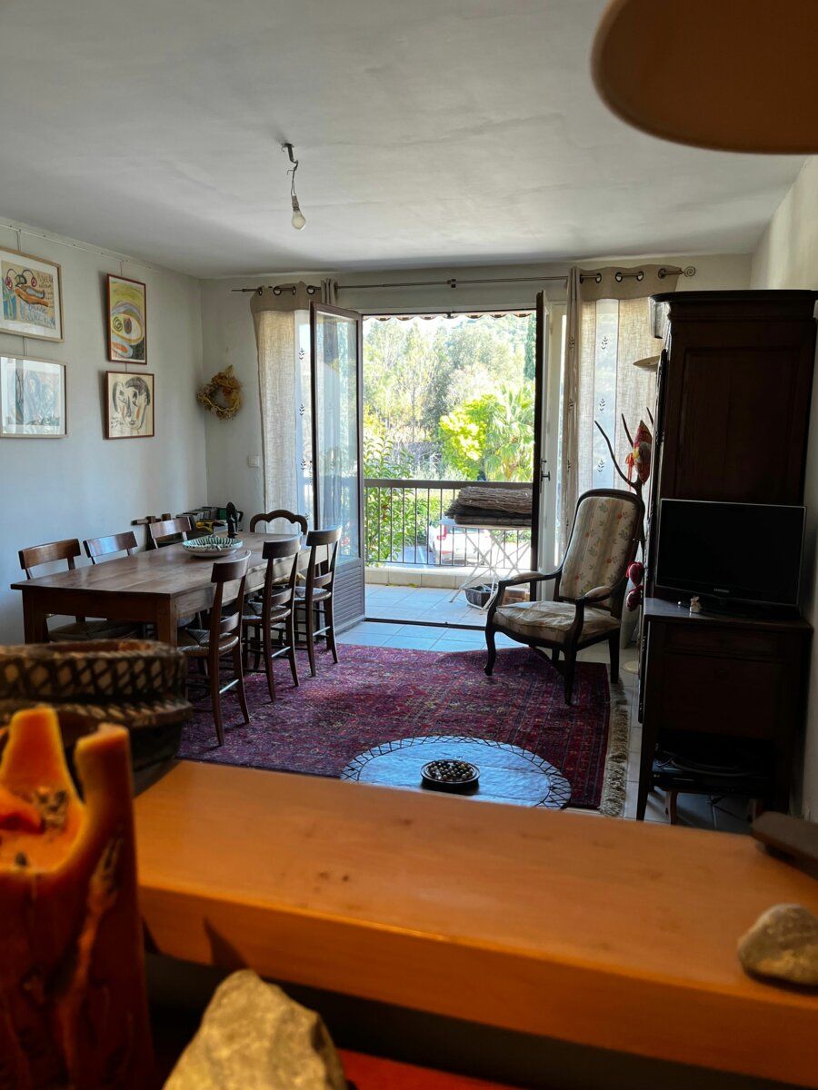 Appartement à vendre 3 64.33m2 à Saint-Cyr-sur-Mer vignette-3