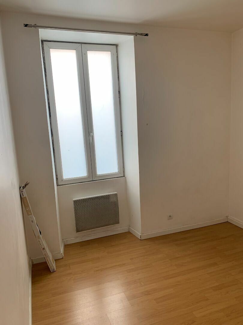 Appartement à louer 1 m2 à Montoir-de-Bretagne vignette-5