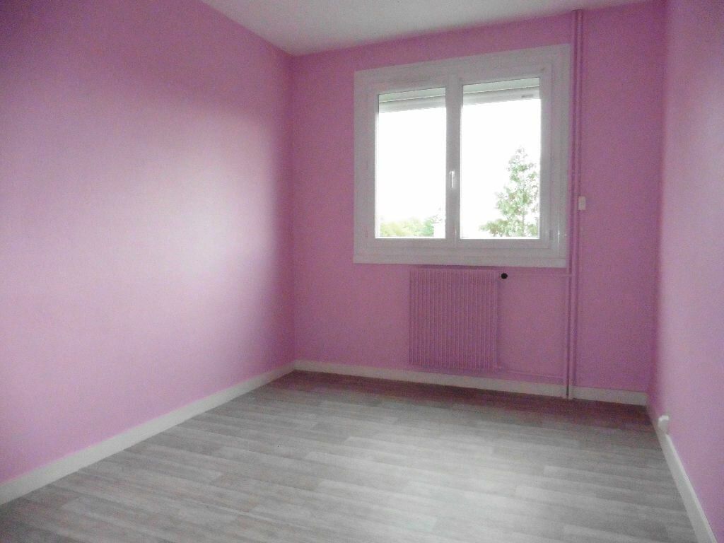 Appartement à louer 2 66.93m2 à Limoges vignette-5