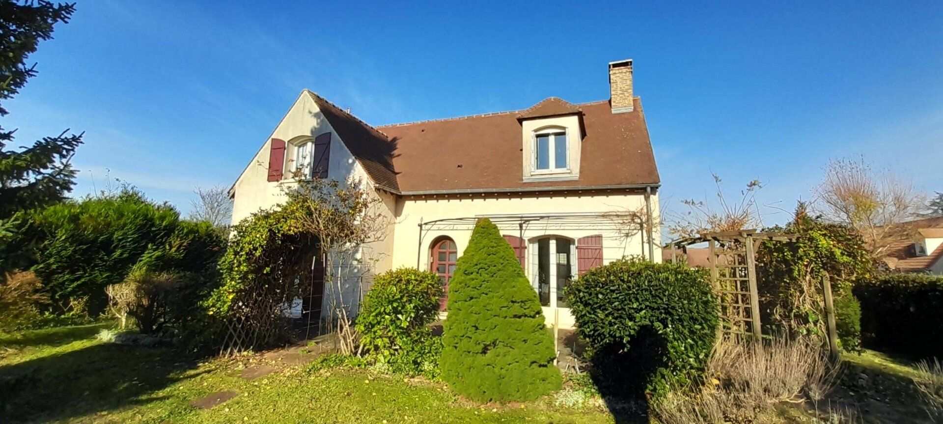 Maison à vendre 6 134m2 à Saint-Fargeau-Ponthierry vignette-2