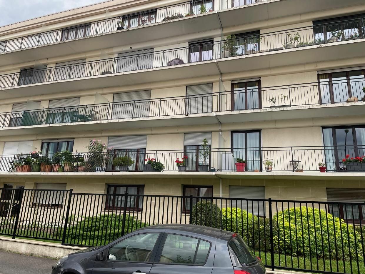 Appartement à vendre 3 65.18m2 à Saint-Maur-des-Fossés vignette-1