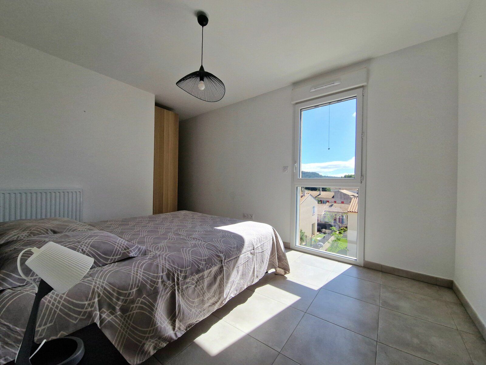 Appartement à louer 4 m2 à Saint-Mathieu-de-Tréviers vignette-5