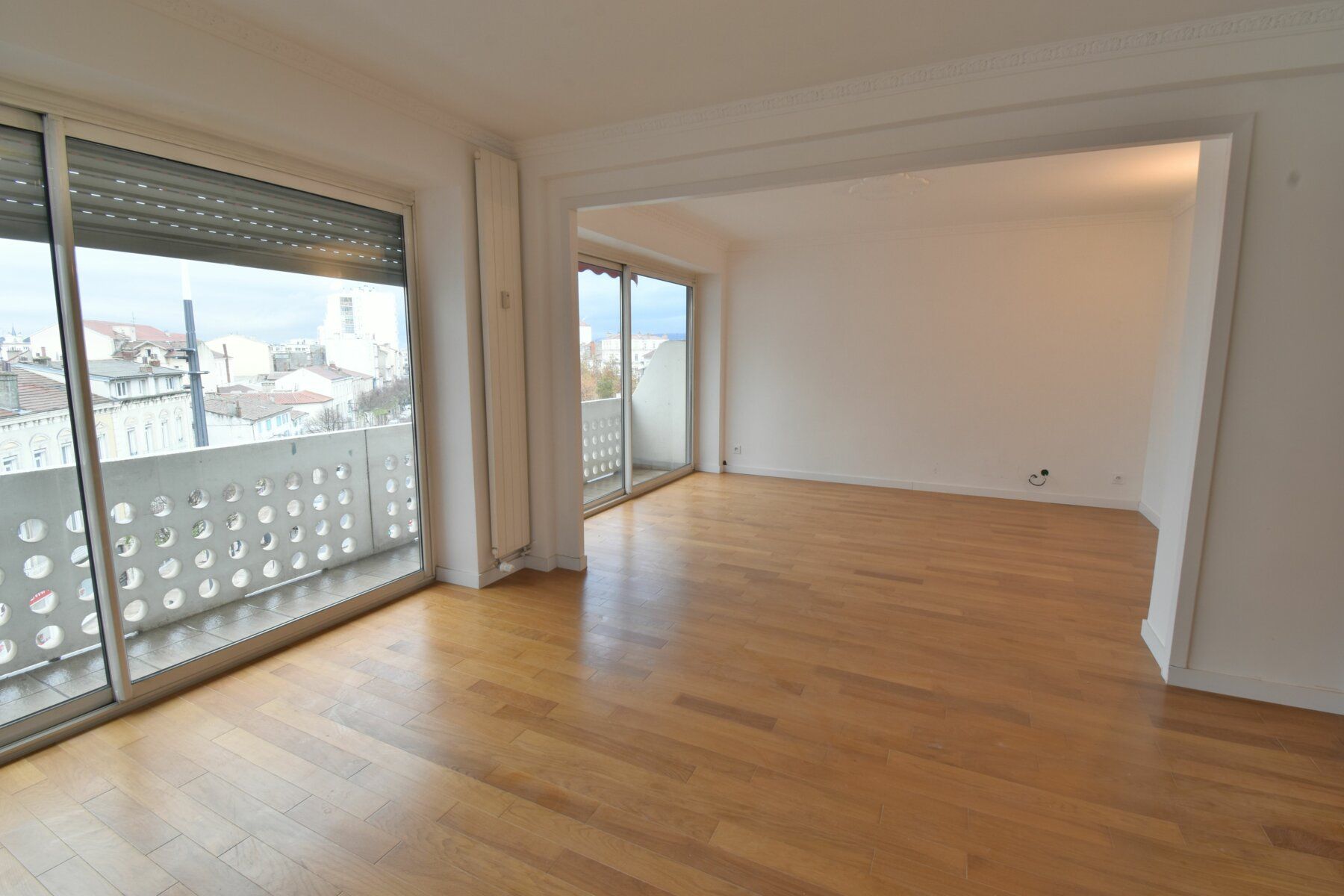 Appartement à vendre 4 99.9m2 à Valence vignette-2