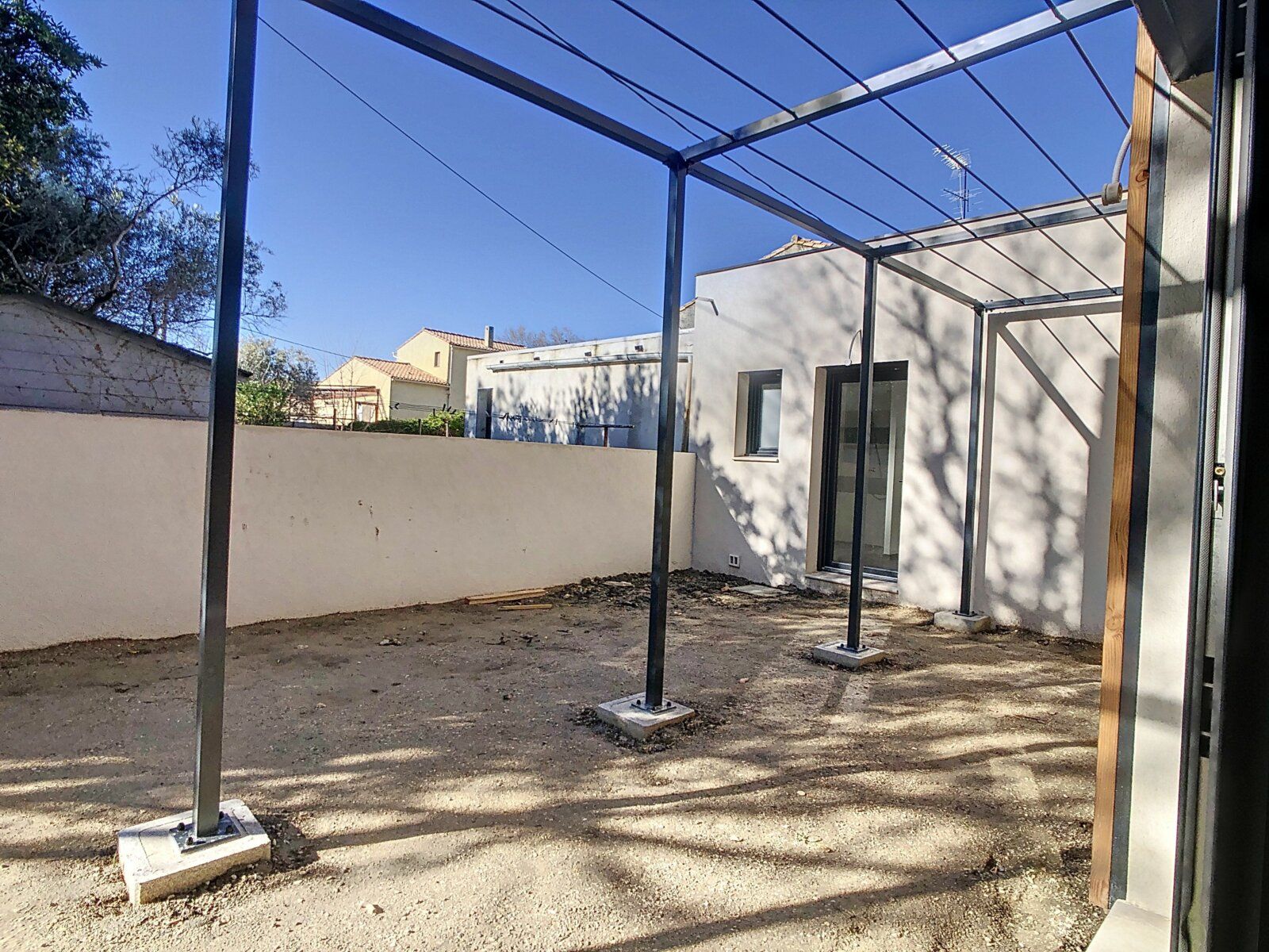 Maison à vendre 5 110.18m2 à Istres vignette-2