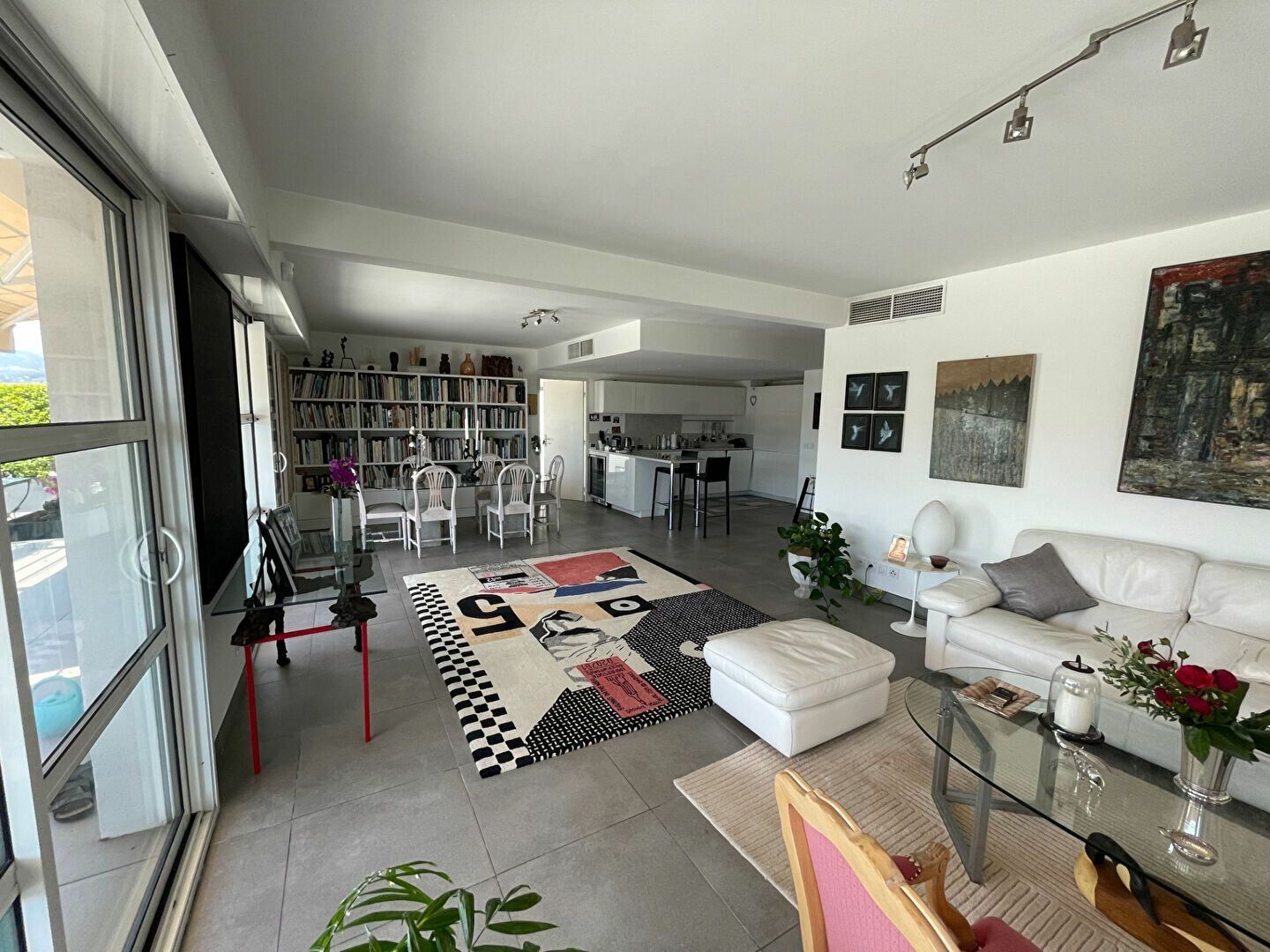 Appartement à vendre 5 m2 à Cagnes-sur-Mer vignette-8