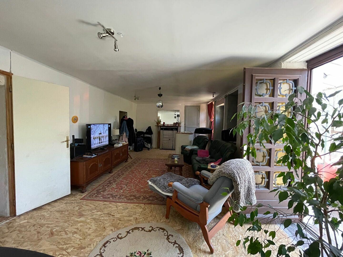 Maison à vendre 4 129m2 à Saillat-sur-Vienne vignette-3
