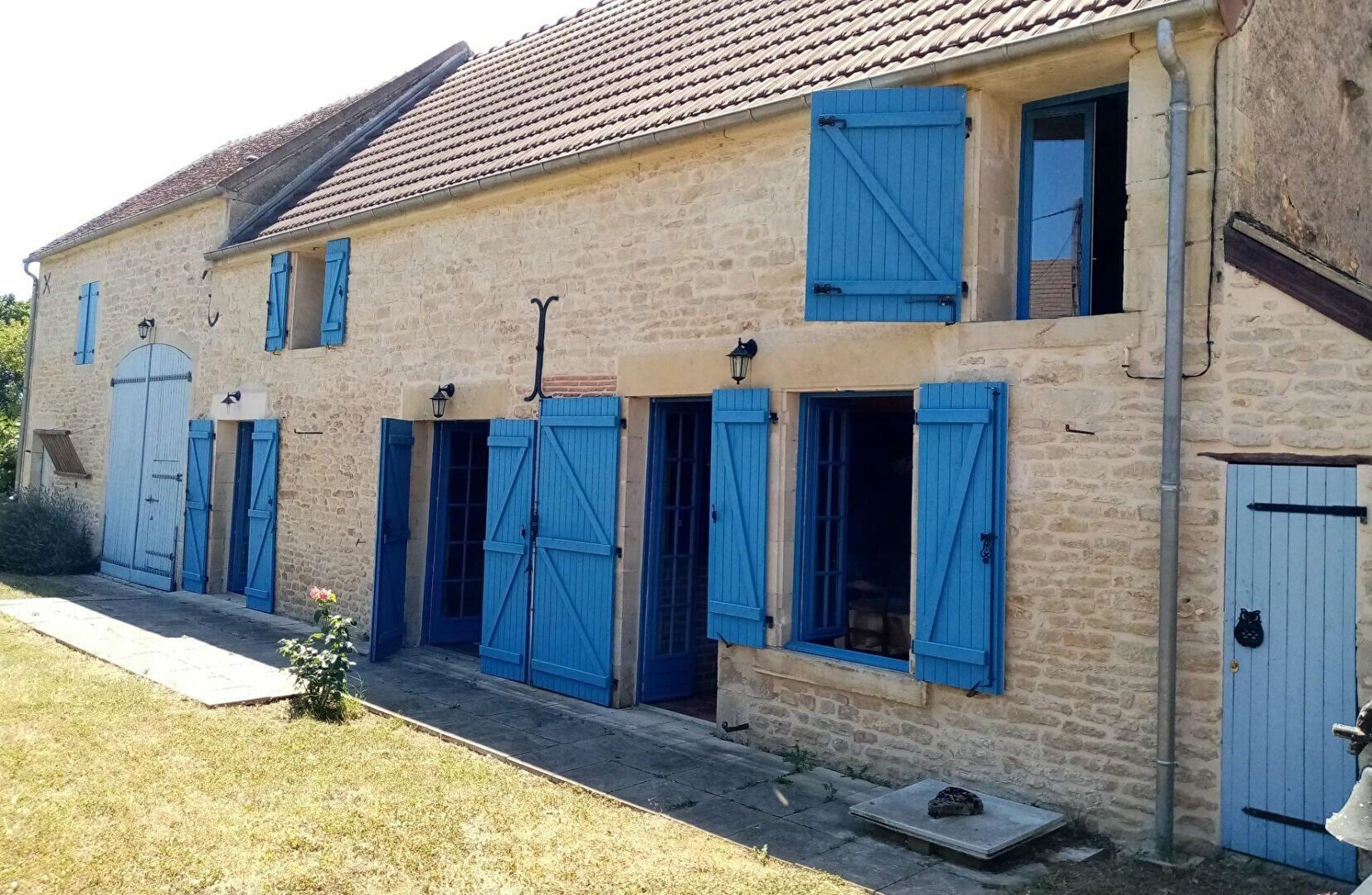 Maison à vendre 3 102m2 à Varennes-lès-Narcy vignette-2