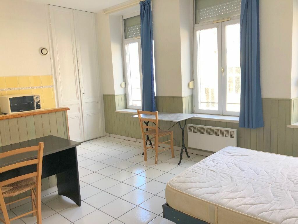 Appartement à louer 1 0m2 à Boulogne-sur-Mer vignette-1