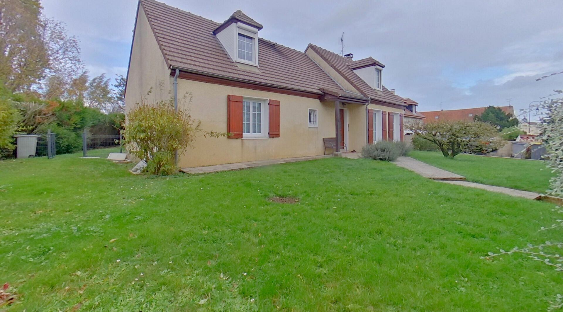 Maison à vendre 5 127.58m2 à Le Mesnil-Aubry vignette-1