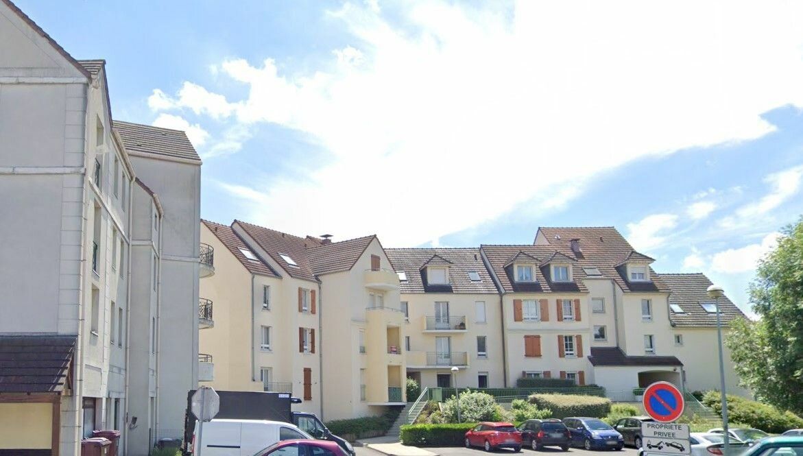 Appartement à louer 2 53.4m2 à Vaires-sur-Marne vignette-1