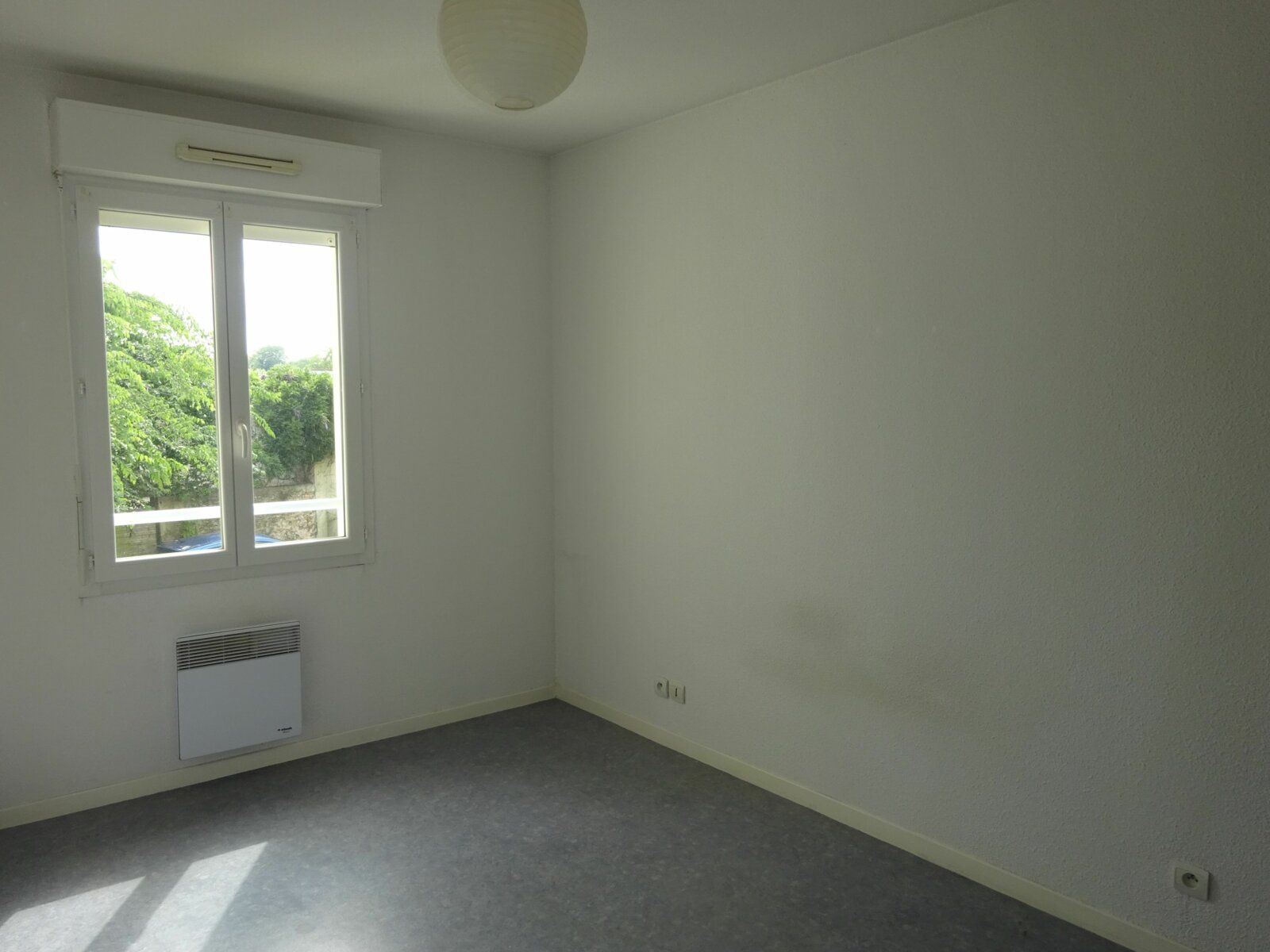 Appartement à louer 2 m2 à Mont-de-Marsan vignette-4