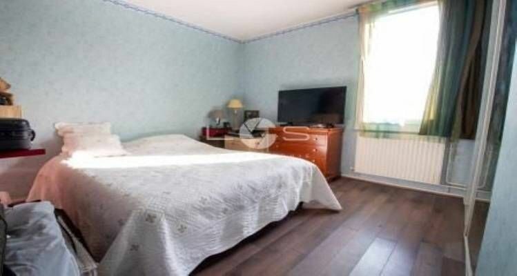 Appartement à vendre 4 m2 à Roissy-en-Brie vignette-3