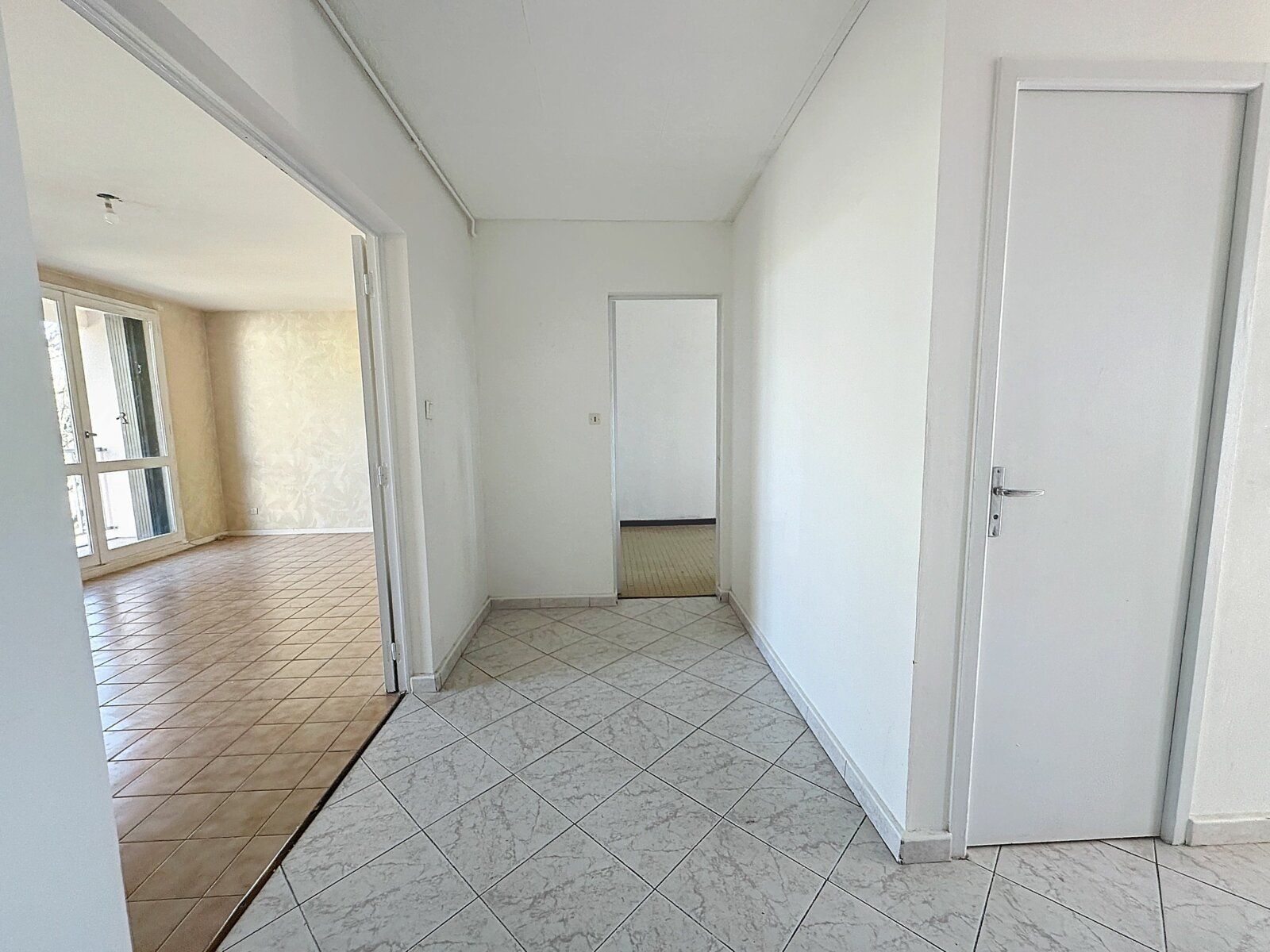 Appartement à louer 3 70.49m2 à Valence vignette-9