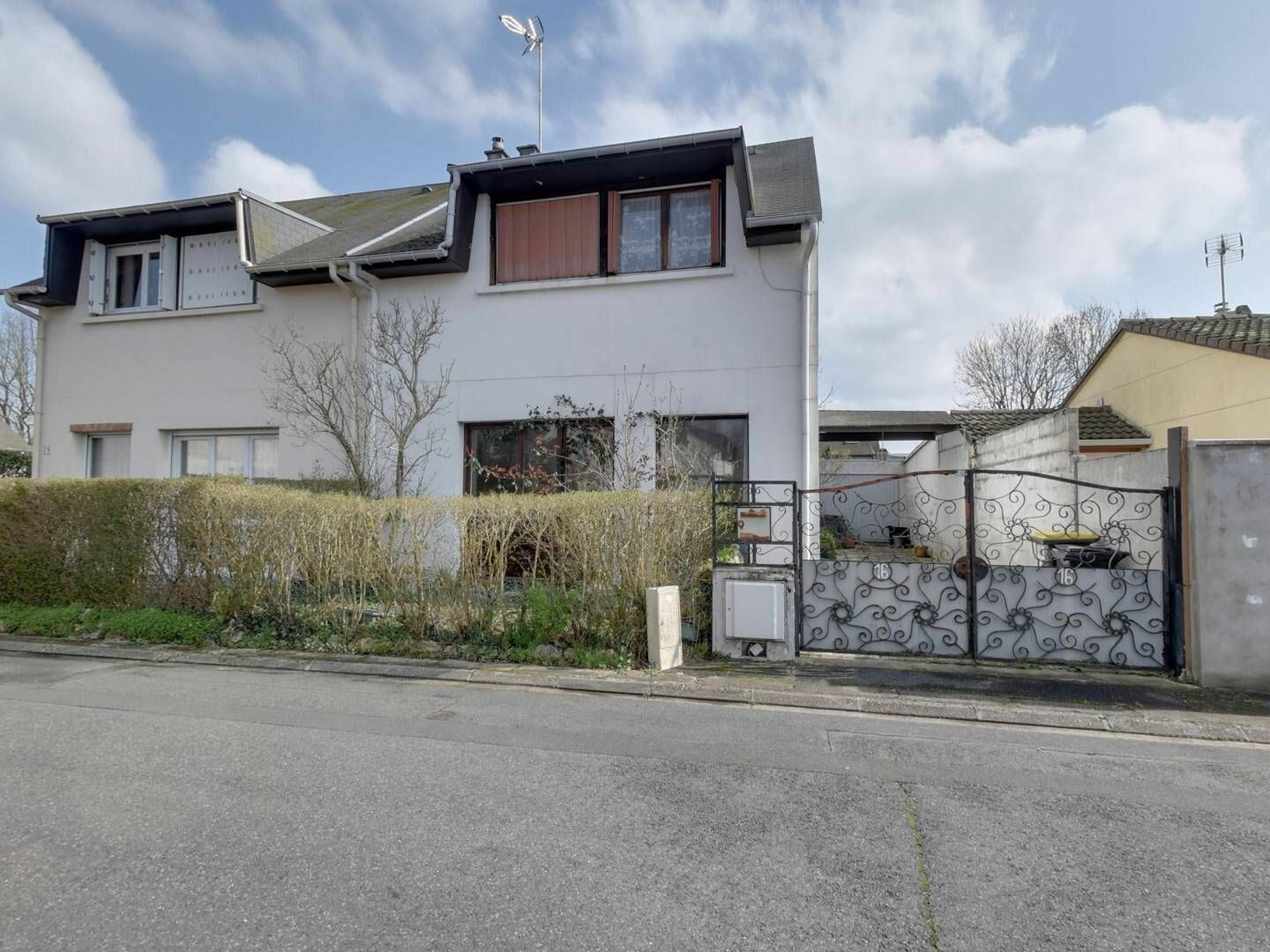 Maison à vendre 4 87m2 à Roissy-en-Brie vignette-1