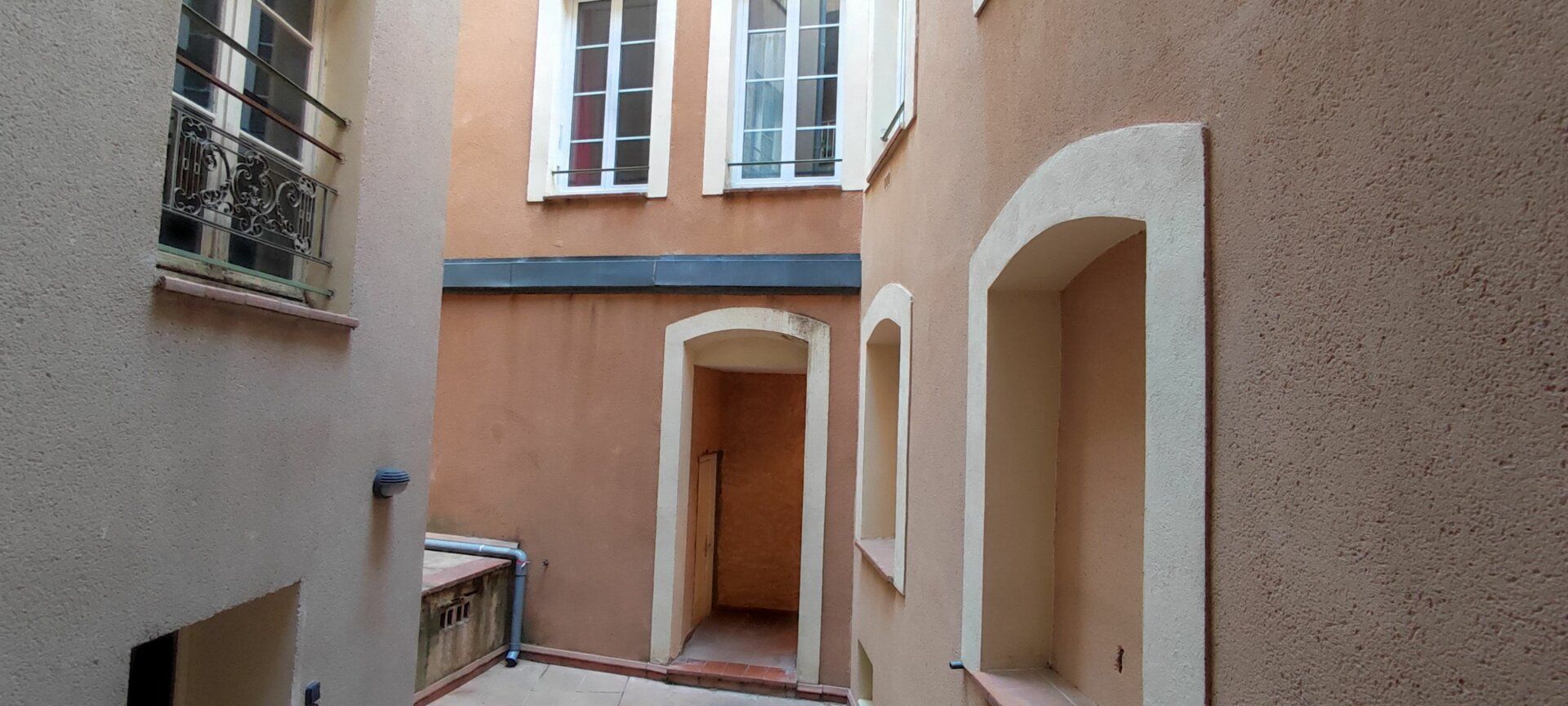 Appartement à vendre 1 52m2 à Nîmes vignette-4