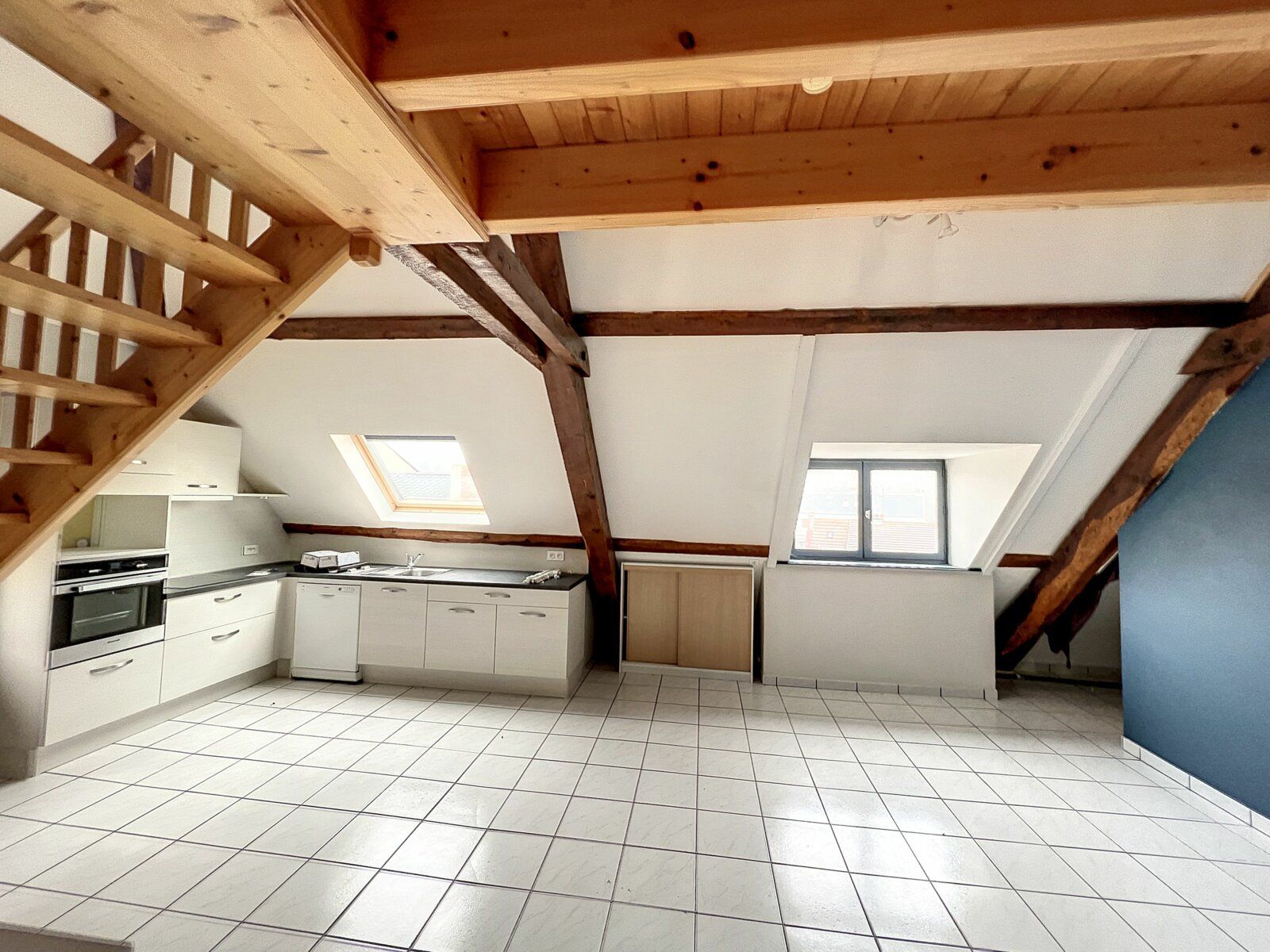 Appartement à vendre 3 70m2 à Saint-Flour vignette-2