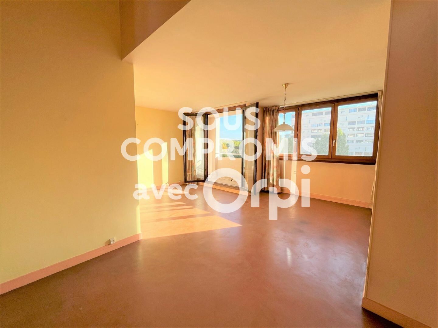 Appartement à vendre 4 70m2 à Fresnes vignette-1
