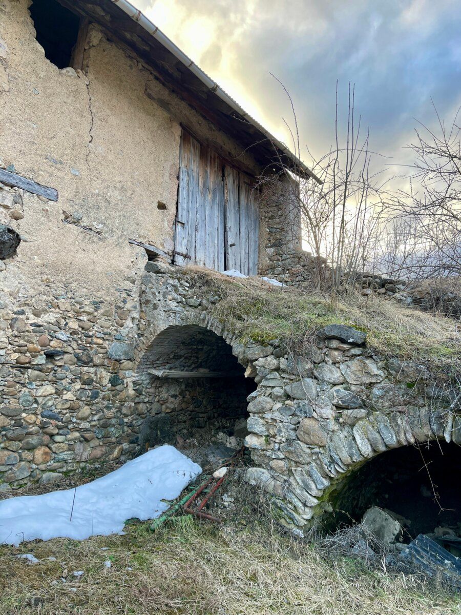Maison à vendre 2 335m2 à Châteauroux-les-Alpes vignette-13