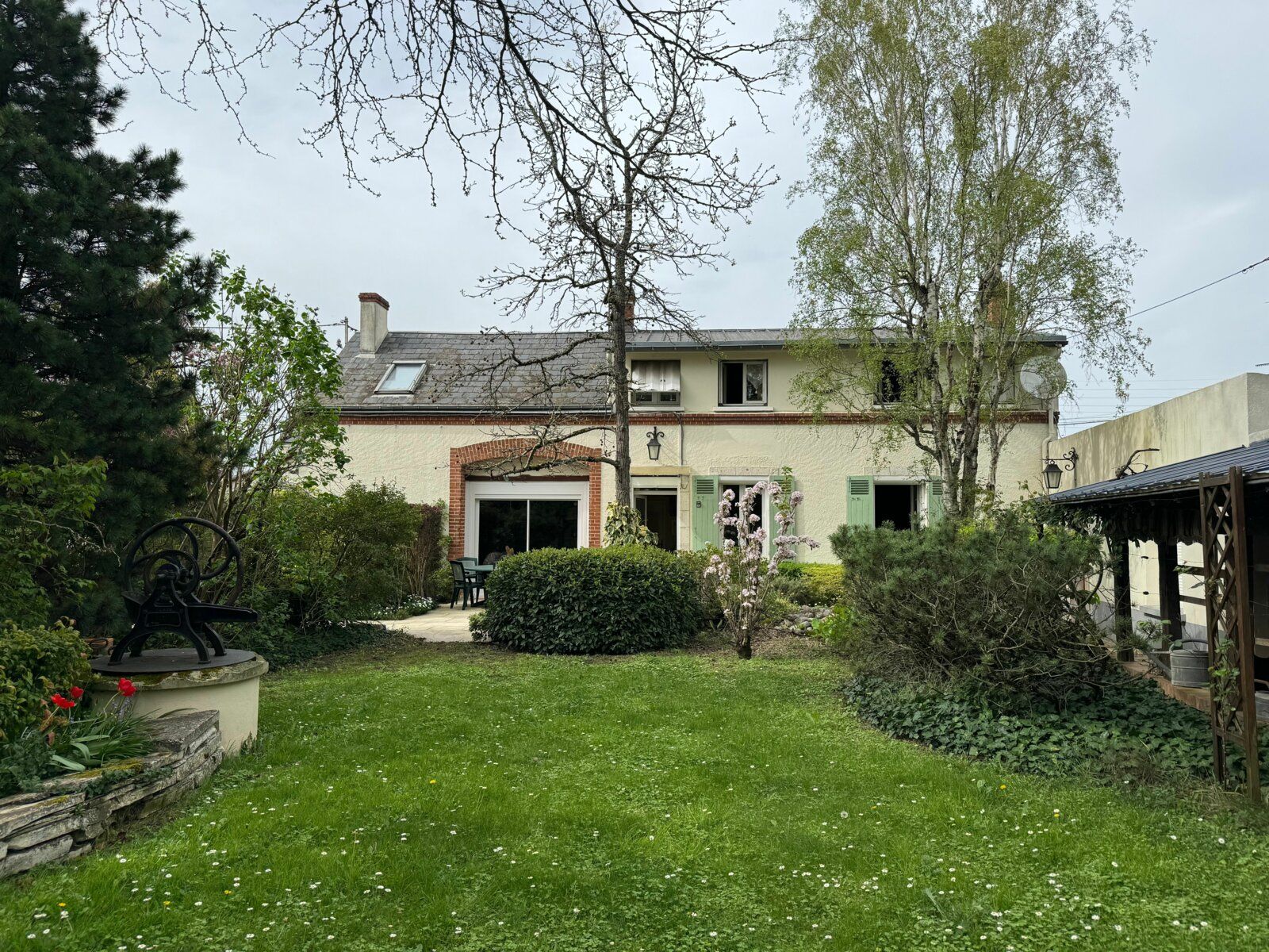 Maison à vendre 4 m2 à Saint-Pryvé-Saint-Mesmin vignette-1