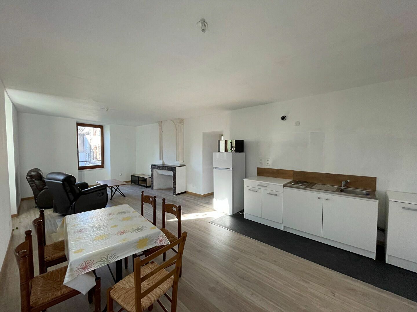 Appartement à louer 3 m2 à Vallon-Pont-d'Arc vignette-1