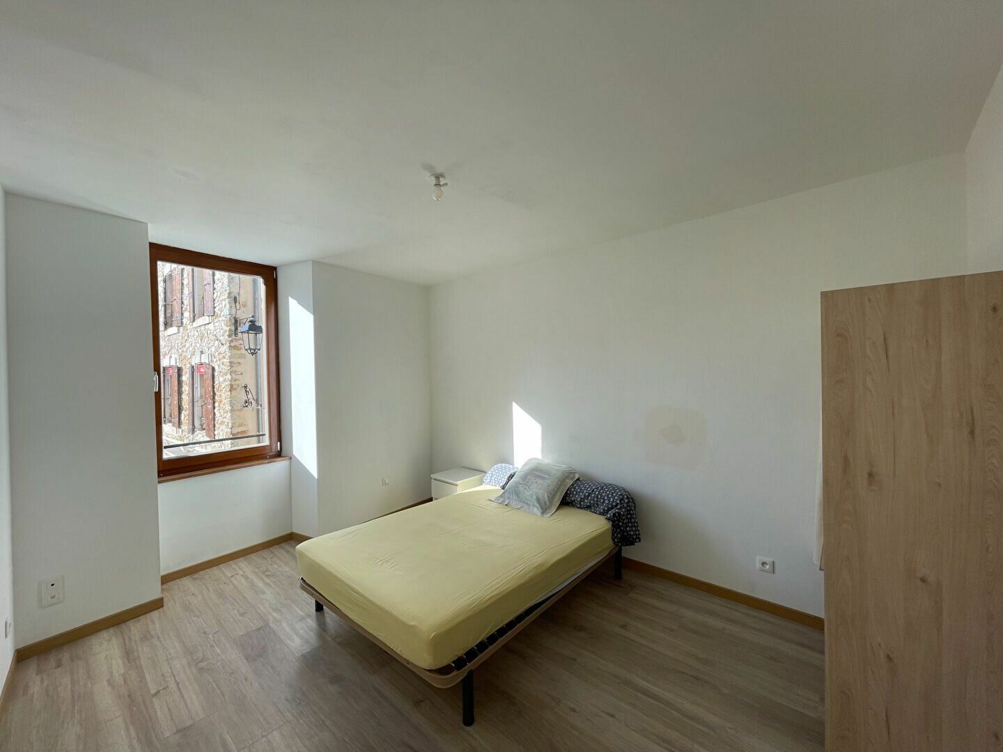 Appartement à louer 3 m2 à Vallon-Pont-d'Arc vignette-4