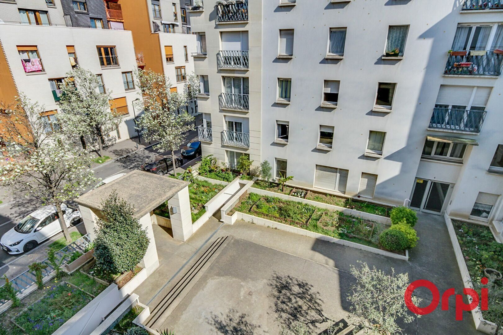 Appartement à vendre 4 75.56m2 à Saint-Denis vignette-10