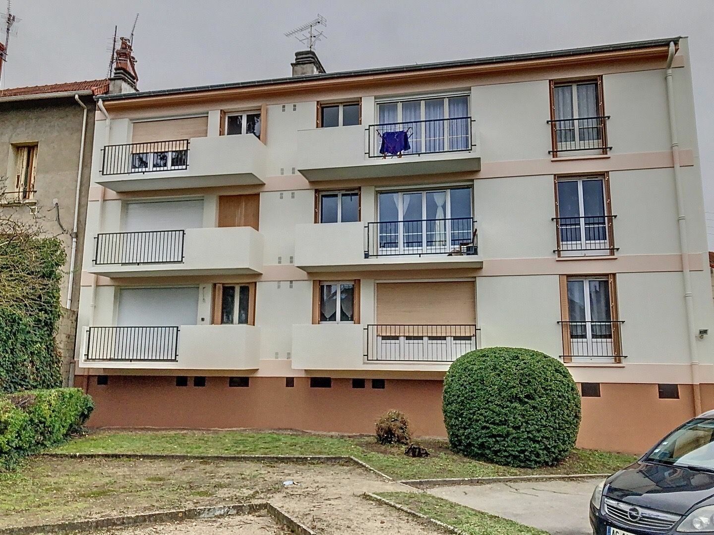 Appartement à vendre 4 m2 à Montluçon vignette-7