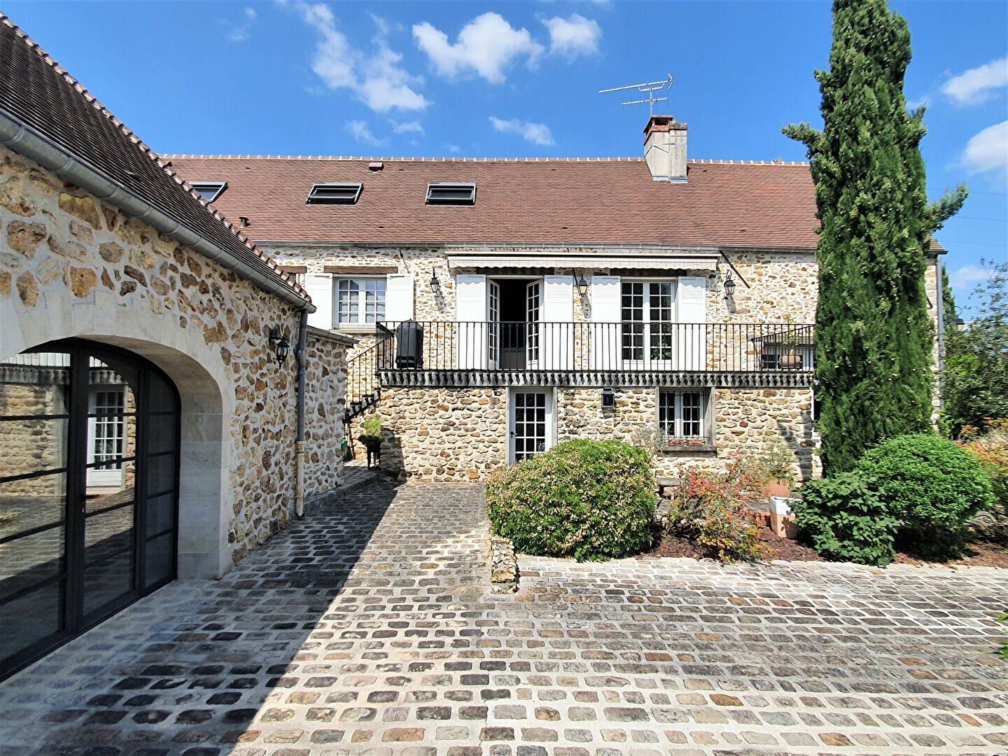 Maison à vendre 7 443m2 à Brie-Comte-Robert vignette-5